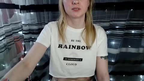 Lisa online show from 02-02-25, 01:19