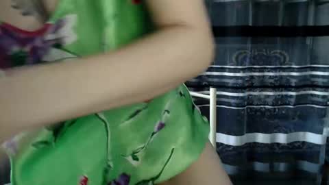 Lisa online show from 10-19-25, 07:20