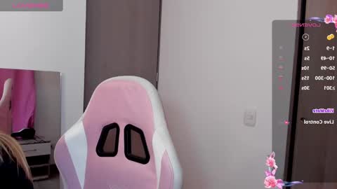 Snapshot of lolly_js_ chatting on 01-26-25, 03:38 Lolly online show from 01-26-25, 03:38