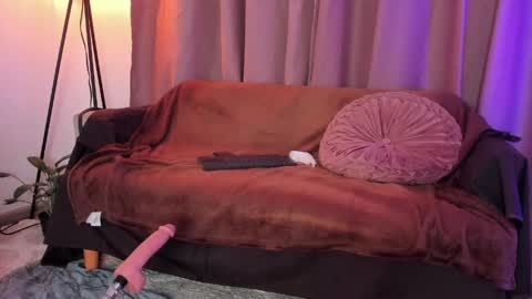 Lolly  online show from 05-16-26, 02:52