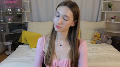 Snapshot of lolly_monica chatting on 01-06-25, 03:40 Monica online show from 01-06-25, 03:40