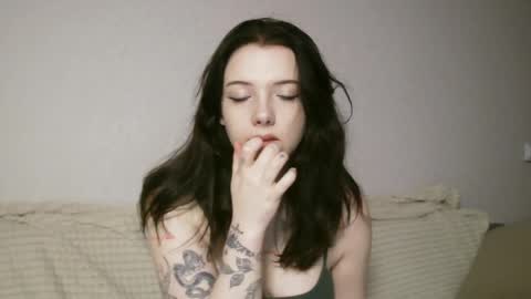 Lilly online show from 11-03-25, 03:24