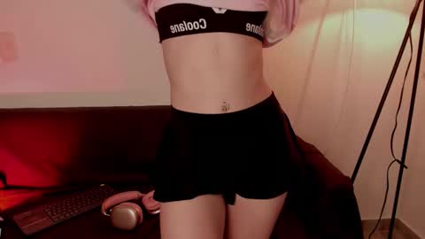 Snapshot of lollypetitte_ chatting on 01-15-26, 05:56 Lolly online show from 01-15-26, 05:56