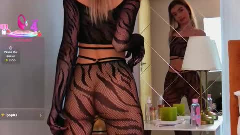 Lolly. online show from 12-13-25, 07:53