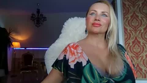 Snapshot of lollyta2023 chatting on 12-26-24, 02:05 Roxy online show from 12-26-24, 02:05