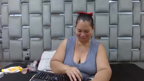 loly47 online show from 09-22-25, 03:47