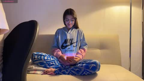 Snapshot of loly_pop_1 chatting on 09-17-25, 06:37 loly pop 1 online show from 09-17-25, 06:37