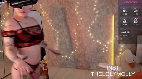 Snapshot of lolymolli chatting on 11-16-25, 10:10 Molli online show from 11-16-25, 10:10