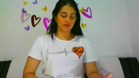 Snapshot of lomaslindosoyyo chatting on 02-16-25, 12:52 estehfania online show from 02-16-25, 12:52