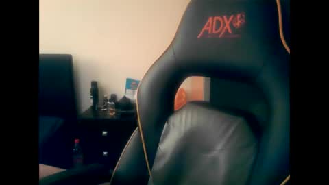 london_man1988 online show from 03-10-25, 08:59