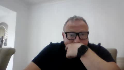 london_steve online show from 05-03-26, 03:07