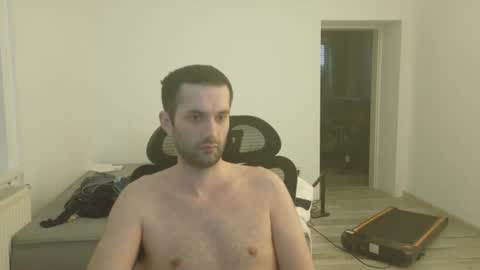 Snapshot of londonboy918070 chatting on 03-02-25, 11:29 londonboy918070 online show from 03-02-25, 11:29