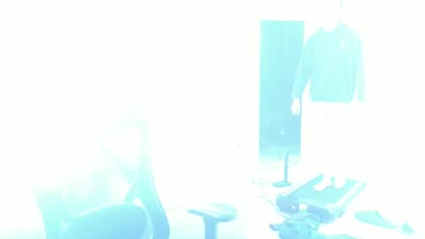 Snapshot of londonboy918070 chatting on 03-05-25, 02:34 londonboy918070 online show from 03-05-25, 02:34