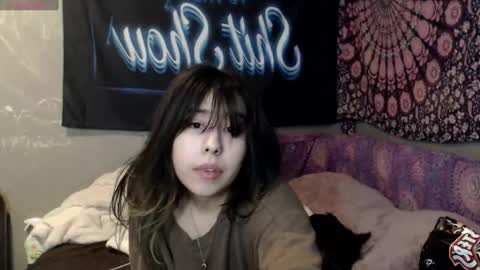 Snapshot of londonray chatting on 09-11-25, 09:42 londonray online show from 09-11-25, 09:42