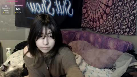 Snapshot of londonray chatting on 09-24-25, 09:01 londonray online show from 09-24-25, 09:01