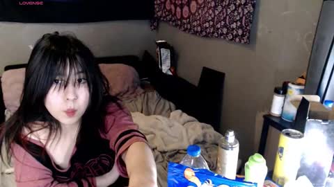 Snapshot of londonray chatting on 12-04-25, 08:12 londonray online show from 12-04-25, 08:12