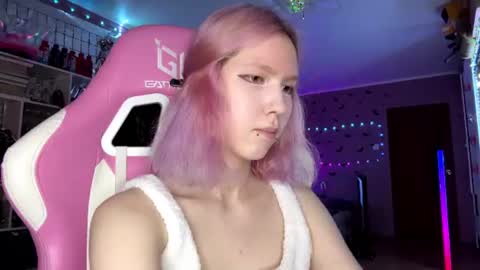 lone1y_bunny online show from 07-17-26, 01:40