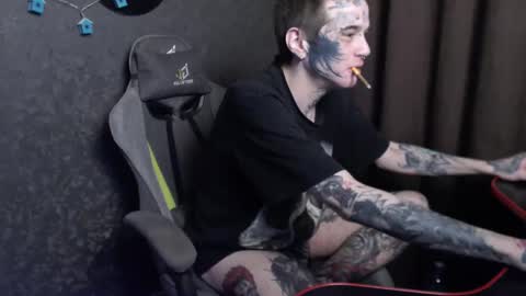 Chris online show from 03-12-25, 04:02