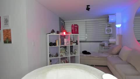 SABRINA online show from 01-10-25, 11:08