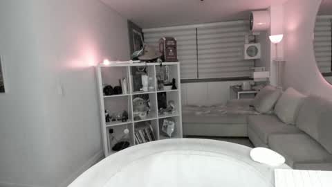 SABRINA online show from 01-17-25, 04:39