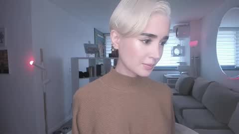 SABRINA online show from 02-10-25, 05:41