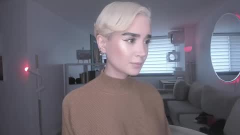 SABRINA online show from 02-12-25, 02:54