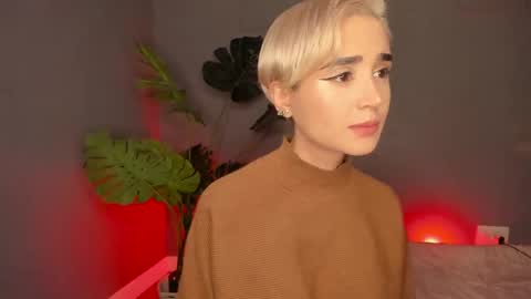 SABRINA online show from 02-22-25, 01:22