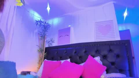 Jennifer  online show from 01-08-25, 07:03