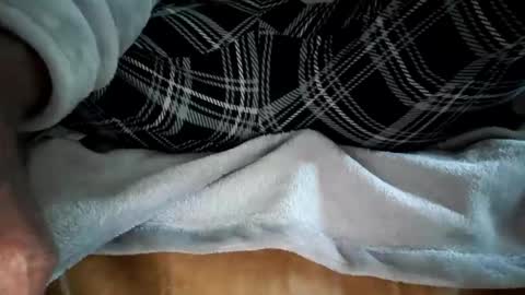 Snapshot of long133 chatting on 12-19-25, 11:50 long133 online show from 12-19-25, 11:50