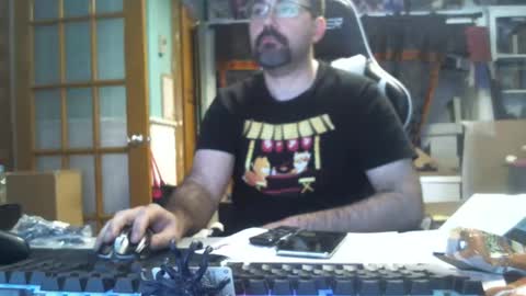 Snapshot of longandcut99 chatting on 09-20-25, 04:08 longandcut99 online show from 09-20-25, 04:08