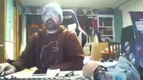 Snapshot of longandcut99 chatting on 10-13-25, 04:51 longandcut99 online show from 10-13-25, 04:51