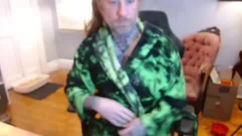 longhair online show from 12-15-25, 04:28