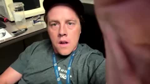 Snapshot of longjohnsilverskin chatting on 09-21-25, 02:08 longjohnsilverskin online show from 09-21-25, 02:08