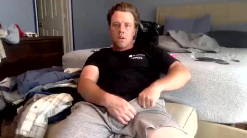 Snapshot of longjohnsilverskin chatting on 04-06-26, 07:04 longjohnsilverskin online show from 04-06-26, 07:04