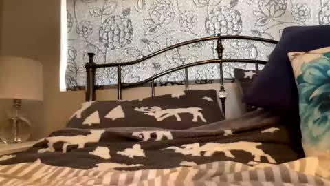 longshank09 online show from 12-06-24, 12:16