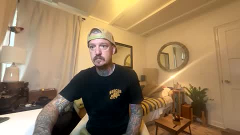 Snapshot of longwalksonthebeach69 chatting on 03-16-26, 05:06 longwalksonthebeach69 online show from 03-16-26, 05:06