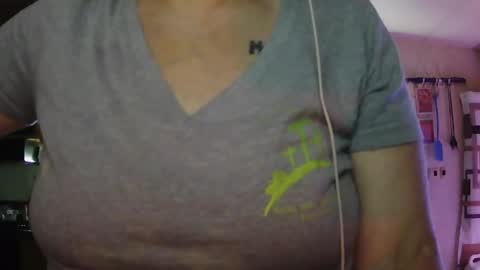 Londoncashmere69  online show from 07-23-26, 02:15