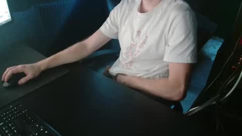 Loofy Art online show from 11-01-25, 01:24