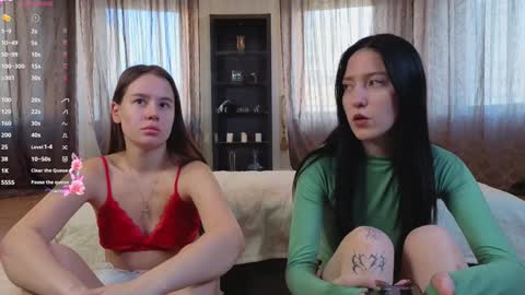 Snapshot of lookatmehabibi_ chatting on 10-09-25, 04:32 Adele Ellie and Lou Sally Dana and Bonnie online show from 10-09-25, 04:32