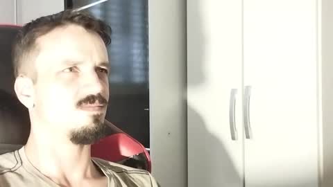 Lucas online show from 12-02-24, 02:19