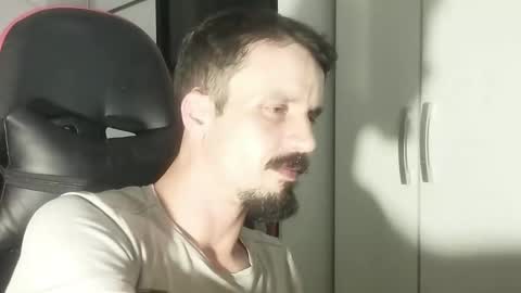 Lucas online show from 12-29-24, 10:47