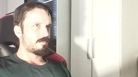 Lucas online show from 02-19-25, 12:00