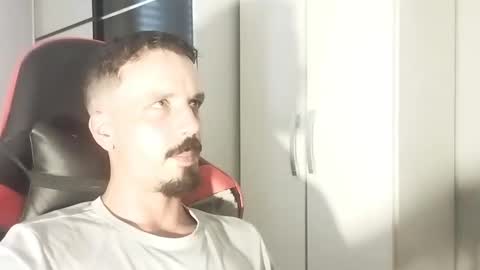 Lucas online show from 02-24-25, 02:48