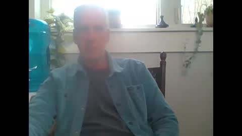 Snapshot of lookingforanopening chatting on 12-15-25, 05:06 lookingforanopening online show from 12-15-25, 05:06