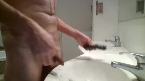 Snapshot of lookingforfun452344 chatting on 01-05-25, 12:10 Robin online show from 01-05-25, 12:10