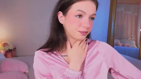 Luna online show from 09-10-25, 08:53