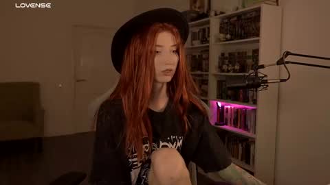 loony_moony online show from 07-09-26, 10:19