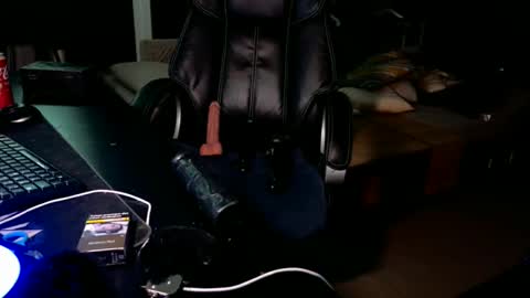 Snapshot of loov2watch chatting on 03-15-26, 09:54 Mato online show from 03-15-26, 09:54