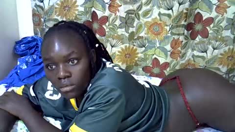 lora_amor online show from 06-27-26, 02:16