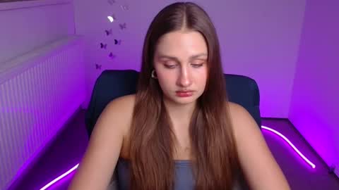 Snapshot of lora_kisses chatting on 09-10-25, 05:57 Lora online show from 09-10-25, 05:57